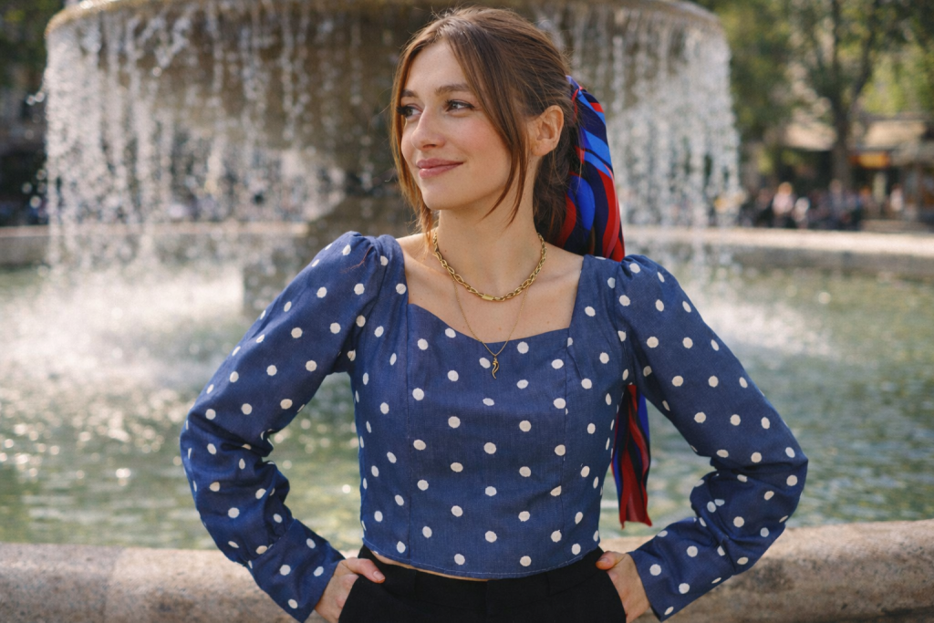 Blouse met knopen op de achterkant voor dames