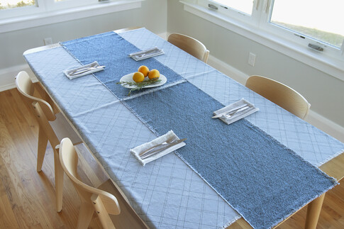 Languid Table Set Pattern