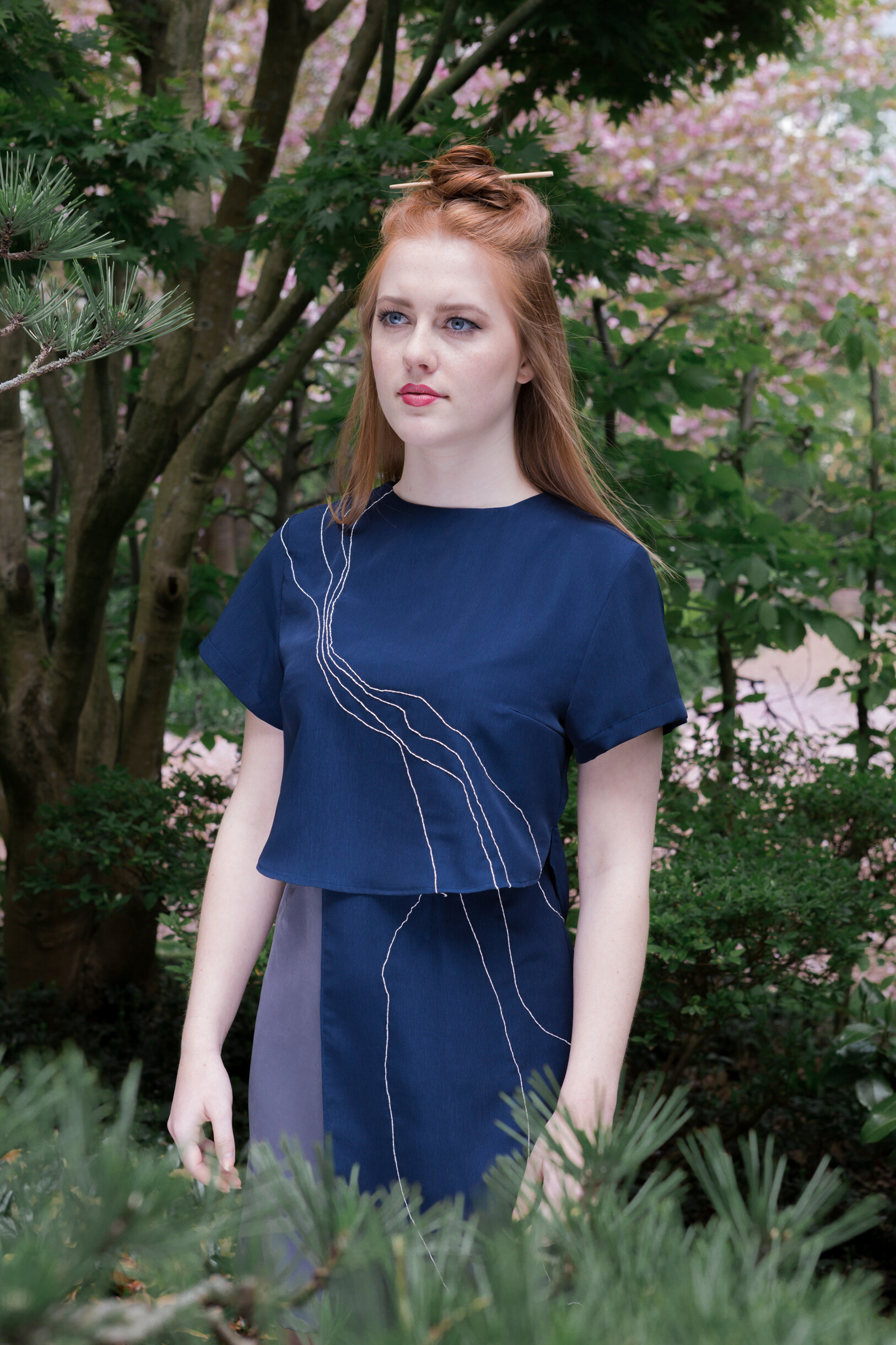 Bluse mit feiner Stickerei