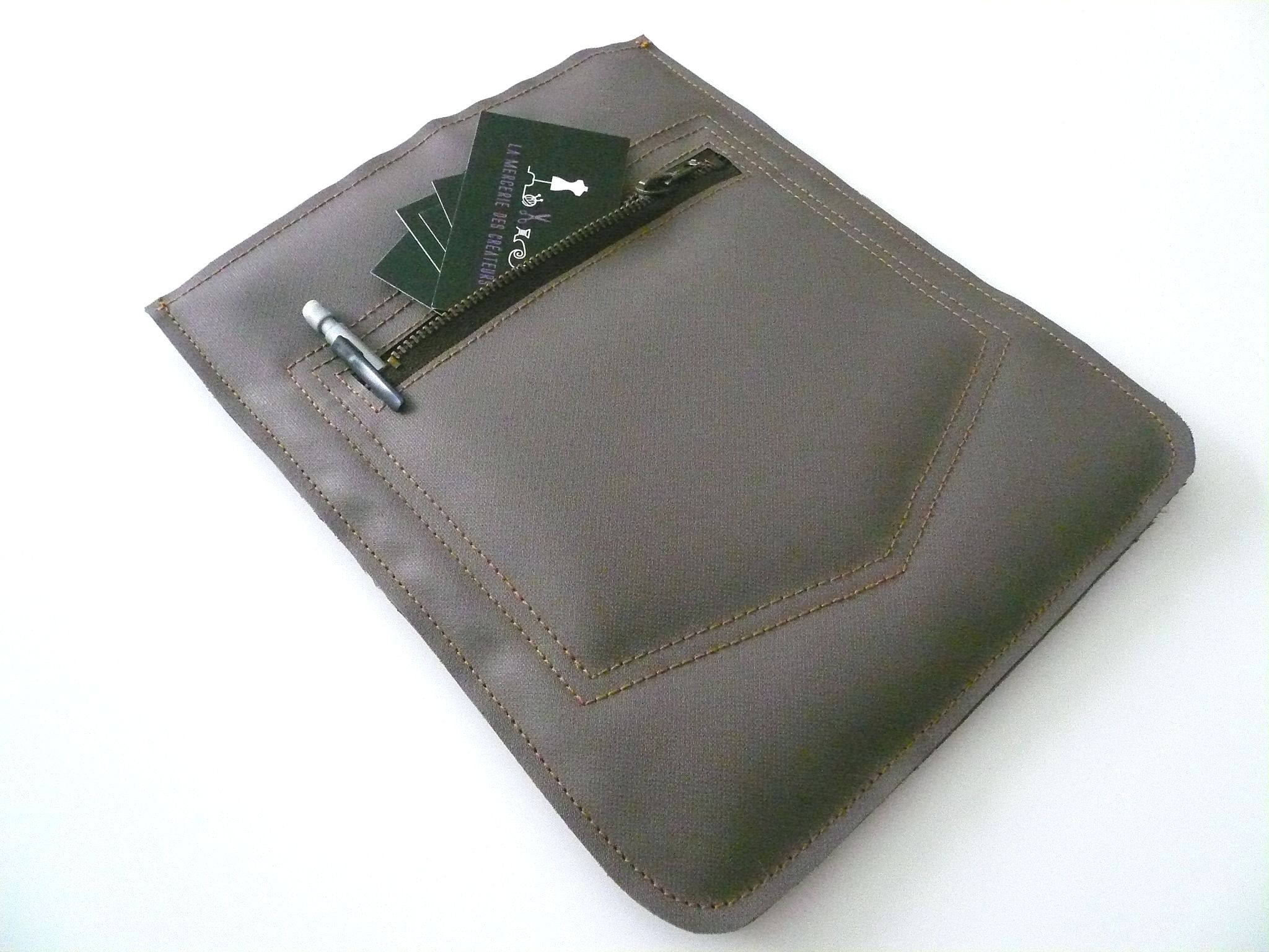 MUSKUSHOES lederen tablet en PVC