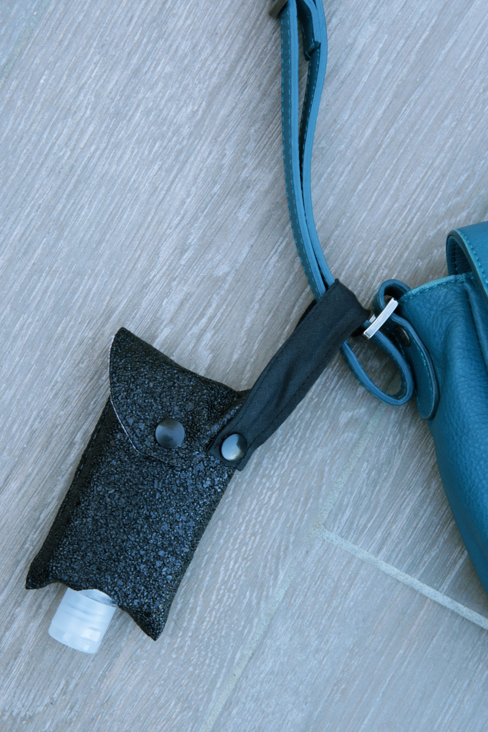 Case voor hydroalcoholische gel