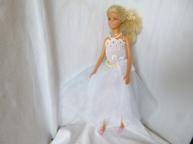 Barbie ceremoniële jurk